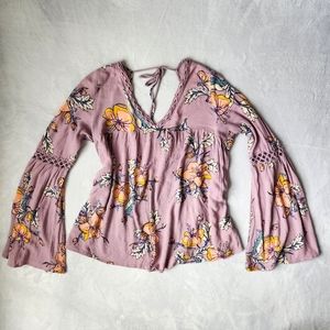 Boho Floral V-Neck Peasant Top With Bell Sleeves, Size Medium